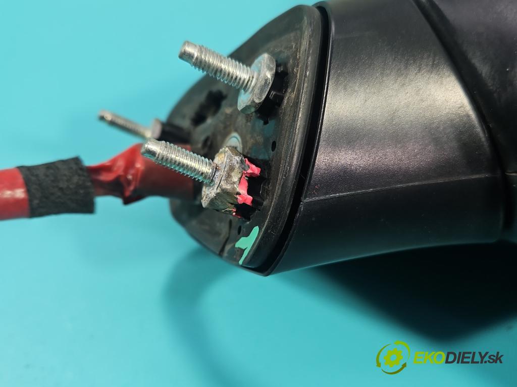 Lexus NX I 2014-2021 2.5 16V 155 HP automatic 114 kW 2494 cm3 5- zrkadlo pravé  (Kľučka dverí ostatné)