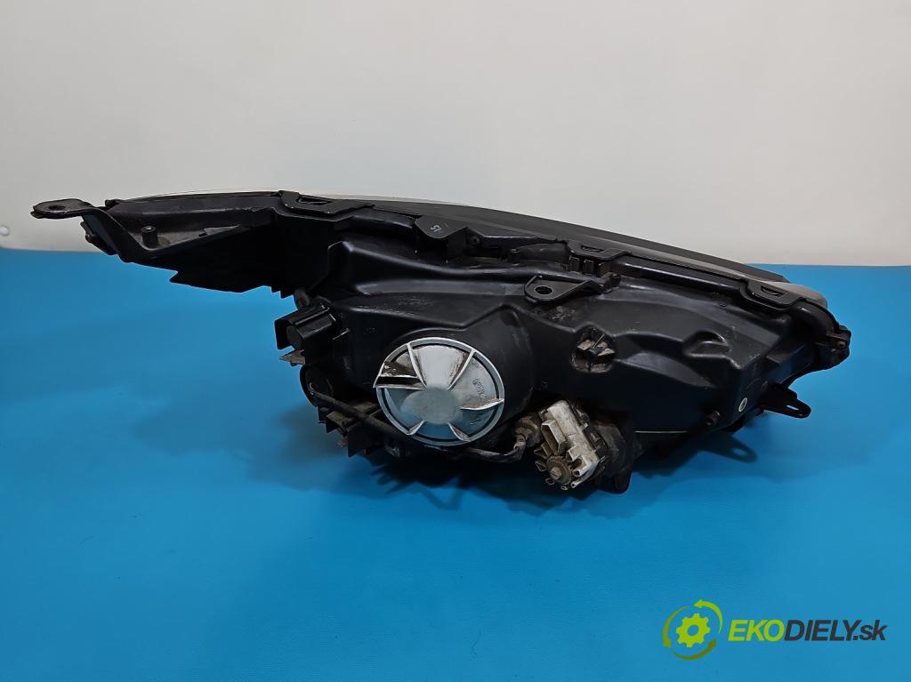 Lexus NX I 2014-2021 2.5 16V 155 HP automatic 114 kW 2494 cm3 5- Reflektor: ľavý  (Kľučka dverí ostatné)