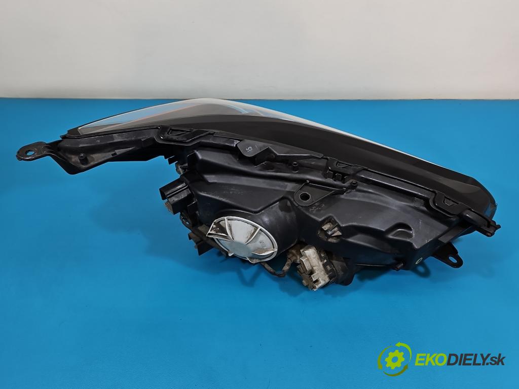 Lexus NX I 2014-2021 2.5 16V 155 HP automatic 114 kW 2494 cm3 5- Reflektor: ľavý  (Kľučka dverí ostatné)
