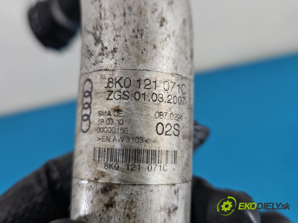 Audi A5 8T 2007-2016 3.0 tdi 239KM automatic 176 kW 2967 cm3 5- trubka systému chłodzenia 8K0121071C