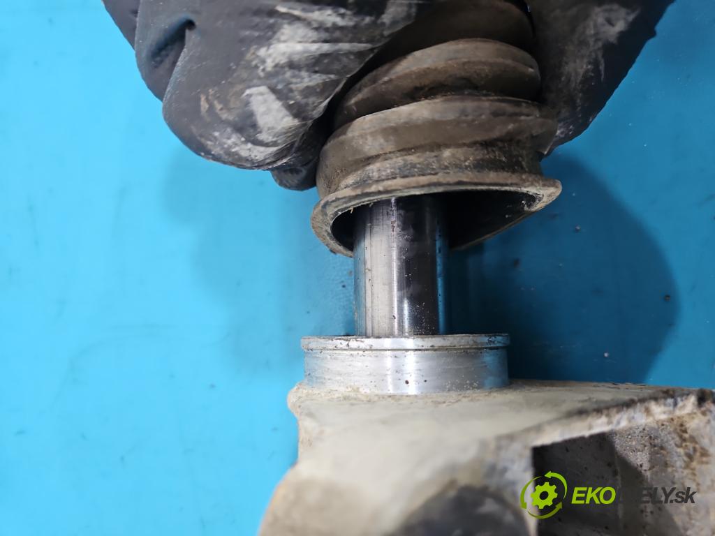 Vw Transporter T4 1990-2003 2.5 tdi 102 HP manual 75 kW 2461 cm3 5- Ozubené kolo: volant