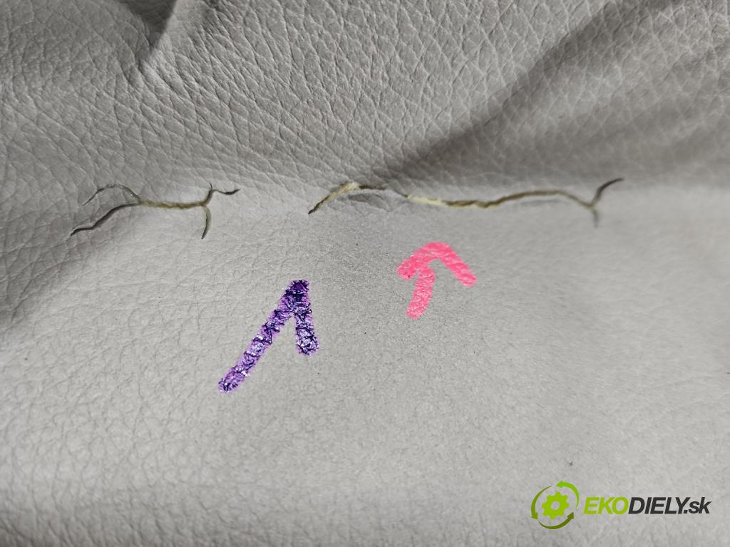 Mercedes GL II X166 2012-2015 4.7 V8 278928 340KM: automatic 250 kW 4663 cm3 5- Čalounictví: dvere predné pravé