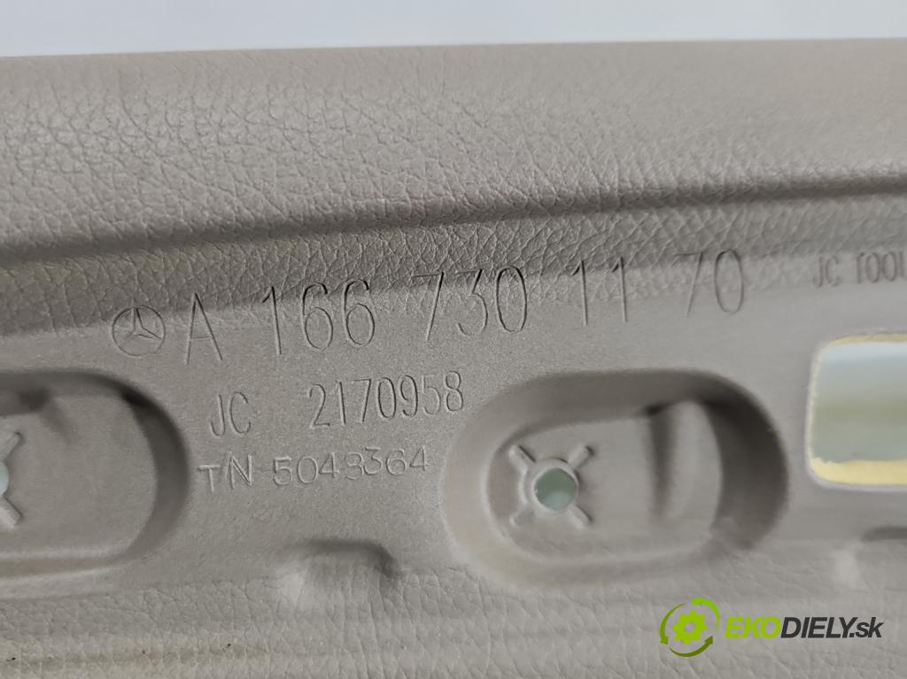 Mercedes GL II X166 2012-2015 4.7 V8 278928 340KM: automatic 250 kW 4663 cm3 5- Čalounictví: dvere zadné ľavé A1667301170