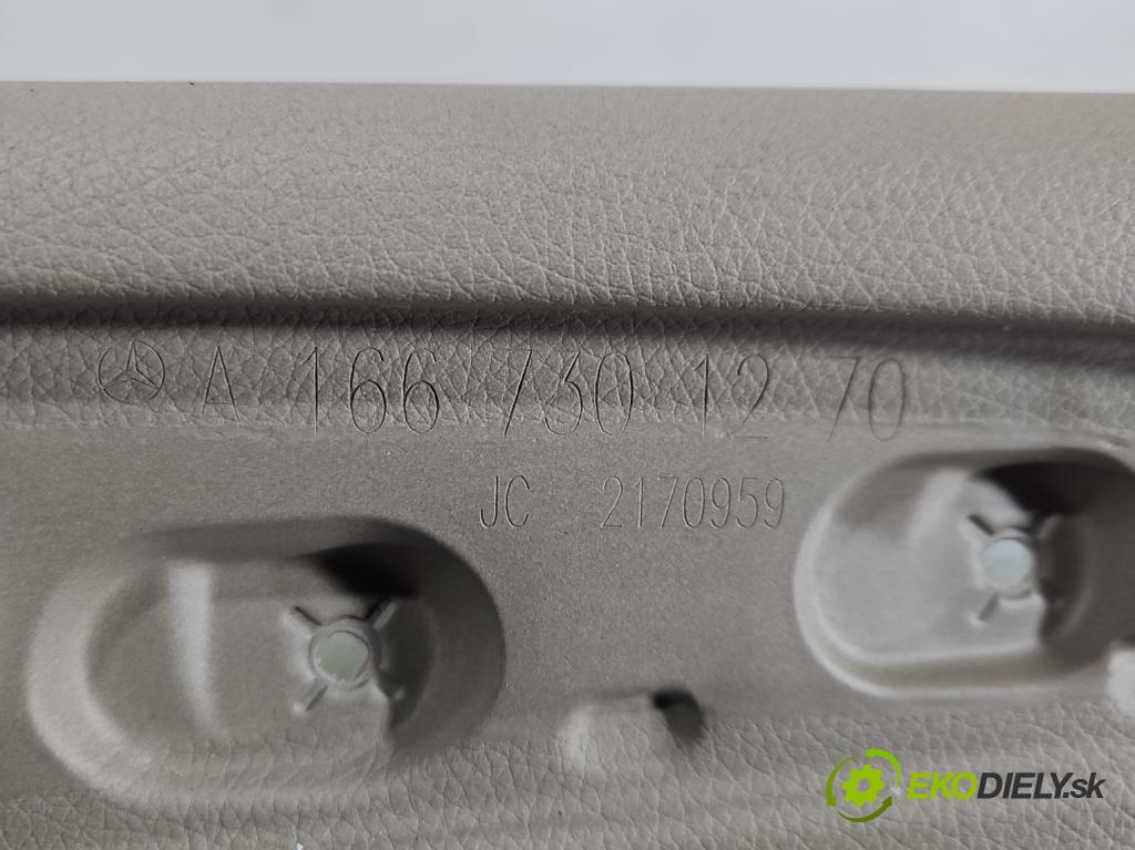 Mercedes GL II X166 2012-2015 4.7 V8 278928 340KM: automatic 250 kW 4663 cm3 5- Čalounictví: dvere zadné pravé