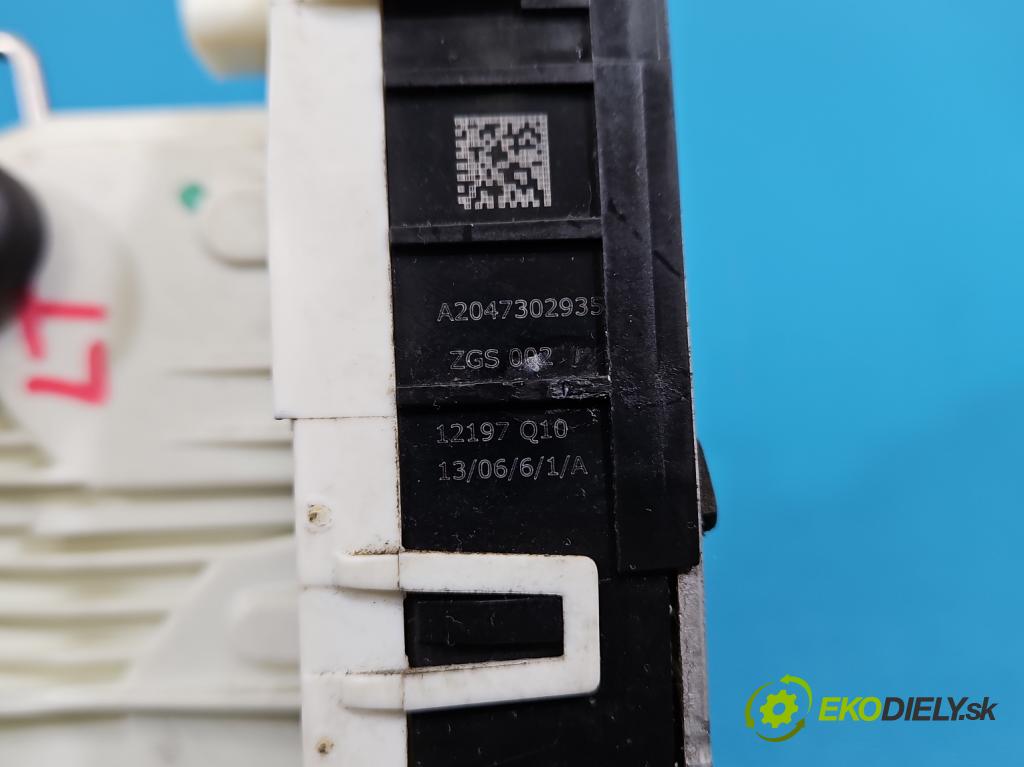 Mercedes GL II X166 2012-2015 4.7 V8 278928 340KM: automatic 250 kW 4663 cm3 5- zámok zadné ľavý A2047302935