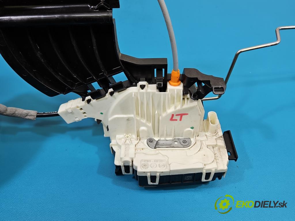 Mercedes GL II X166 2012-2015 4.7 V8 278928 340KM: automatic 250 kW 4663 cm3 5- zámok zadné ľavý A2047302935