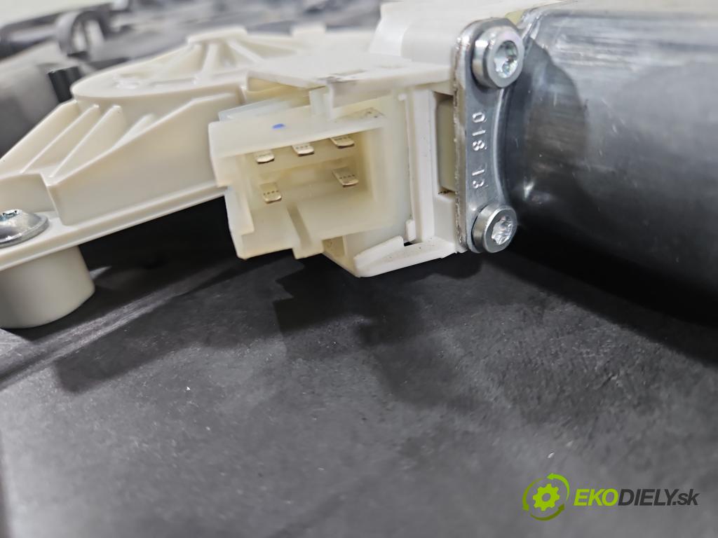 Mercedes GL II X166 2012-2015 4.7 V8 278928 340KM: automatic 250 kW 4663 cm3 5- mechanizmus okna predné ľavý A1669060201