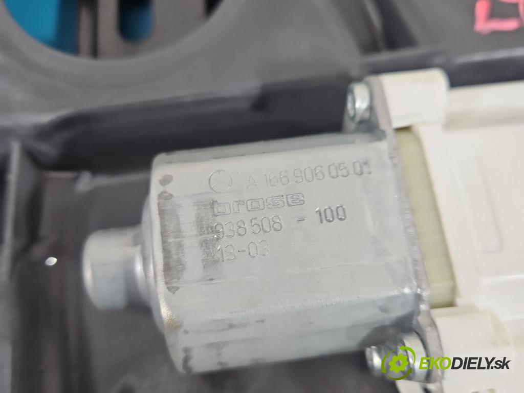 Mercedes GL II X166 2012-2015 4.7 V8 278928 340KM: automatic 250 kW 4663 cm3 5- mechanizmus okna zadné ľavý A166906050