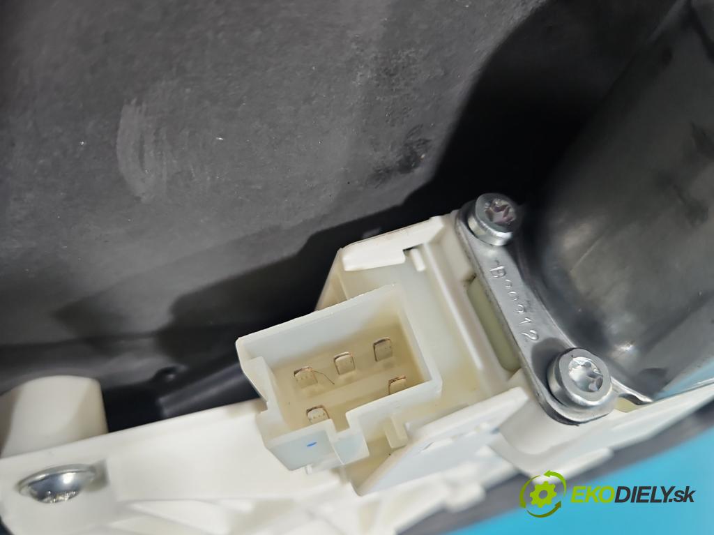 Mercedes GL II X166 2012-2015 4.7 V8 278928 340KM: automatic 250 kW 4663 cm3 5- mechanizmus okna zadné ľavý A166906050