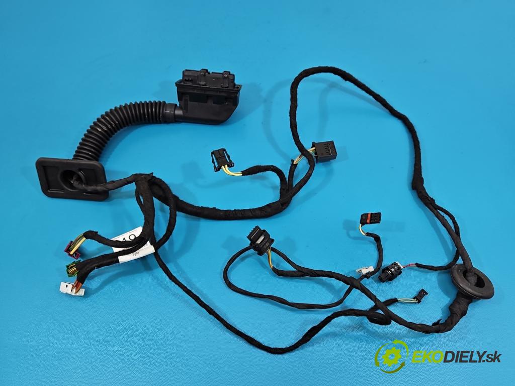 Mercedes GL II X166 2012-2015 4.7 V8 278928 340KM: automatic 250 kW 4663 cm3 5- Zväzok: dvere predné vľavo: A0009824509