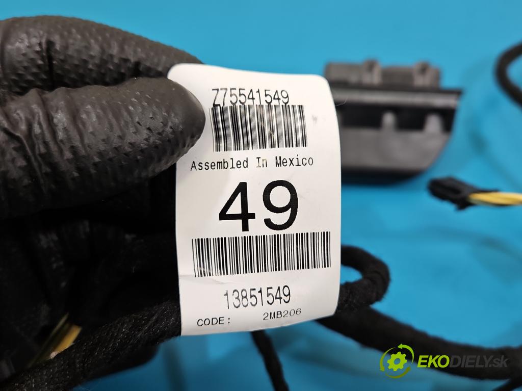 Mercedes GL II X166 2012-2015 4.7 V8 278928 340KM: automatic 250 kW 4663 cm3 5- Zväzok: dvere predné vľavo: A0009824509