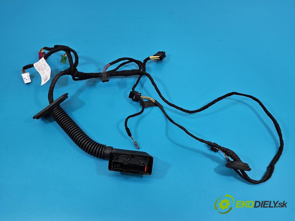 Mercedes GL II X166 2012-2015 4.7 V8 278928 340KM: automatic 250 kW 4663 cm3 5- Zväzok: dvere predné pravých 937157