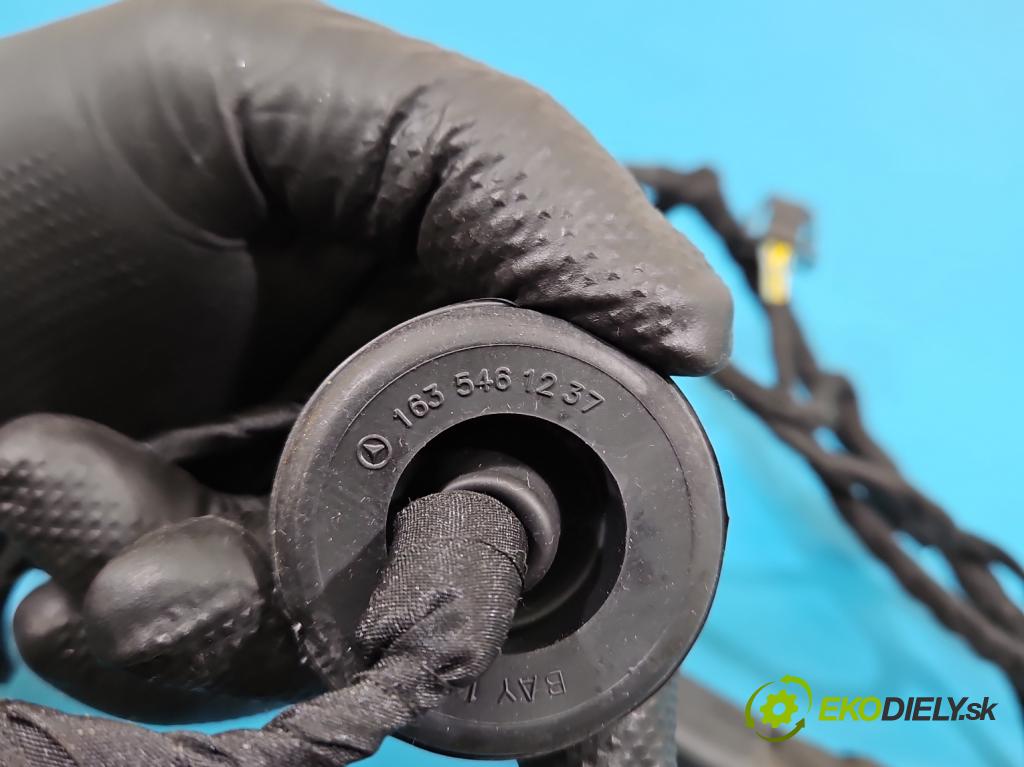 Mercedes GL II X166 2012-2015 4.7 V8 278928 340KM: automatic 250 kW 4663 cm3 5- Zväzok: dvere zadné vľavo: 13898470