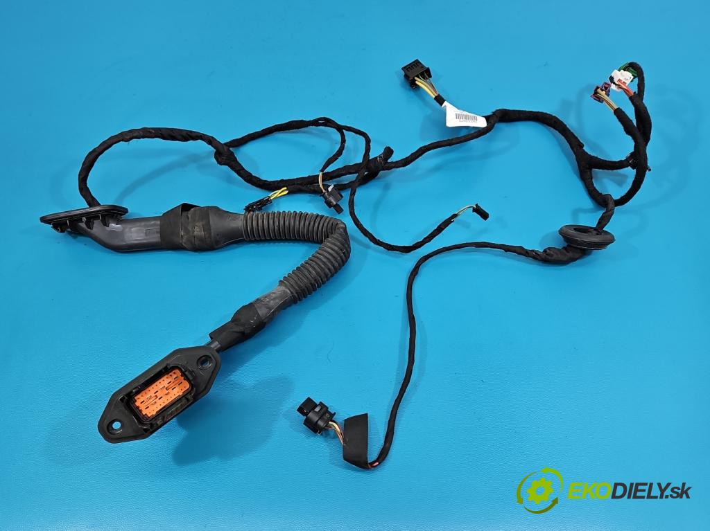 Mercedes GL II X166 2012-2015 4.7 V8 278928 340KM: automatic 250 kW 4663 cm3 5- Zväzok: dvere zadné pravých