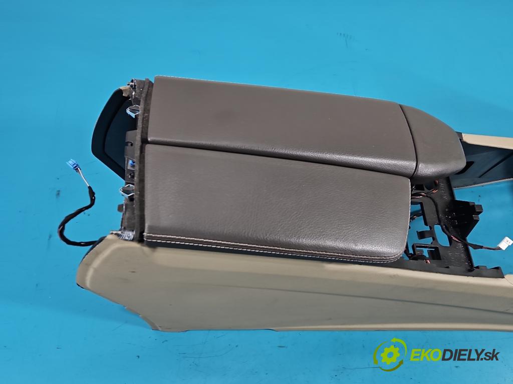 Mercedes GL II X166 2012-2015 4.7 V8 278928 340KM: automatic 250 kW 4663 cm3 5- operadlo A1666800819 (Lakťová opierka)