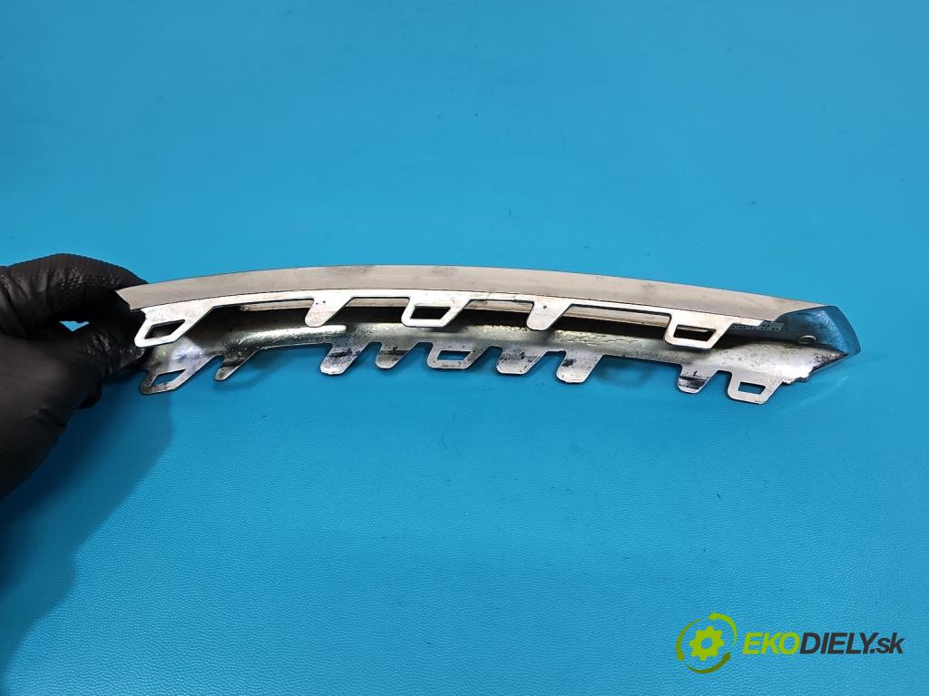 Mercedes GL II X166 2012-2015 4.7 V8 278928 340KM: automatic 250 kW 4663 cm3 5- blenda mriežka: nárazník pravé A1668845422