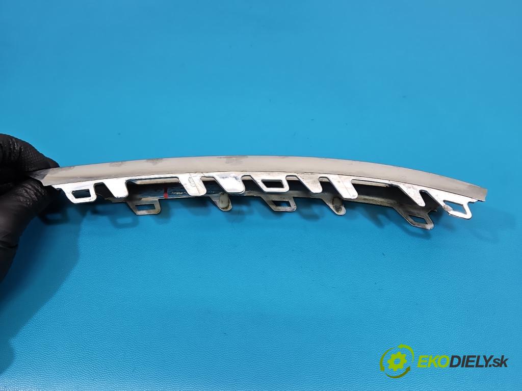 Mercedes GL II X166 2012-2015 4.7 V8 278928 340KM: automatic 250 kW 4663 cm3 5- blenda mriežka: nárazník pravé A1668845422