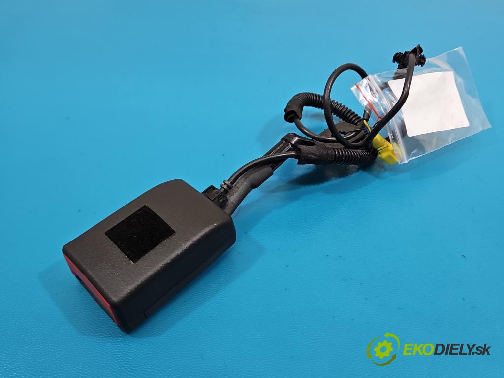 Mercedes GL II X166 2012-2015 4.7 V8 278928 340KM automatic 250 kW 4663 cm3 5- stěna bezpečnost přední levý A1668600169