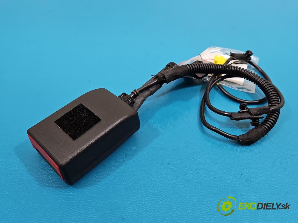 Mercedes GL II X166 2012-2015 4.7 V8 278928 340KM automatic 250 kW 4663 cm3 5- stěna bezpečnost přední pravý A1668600169