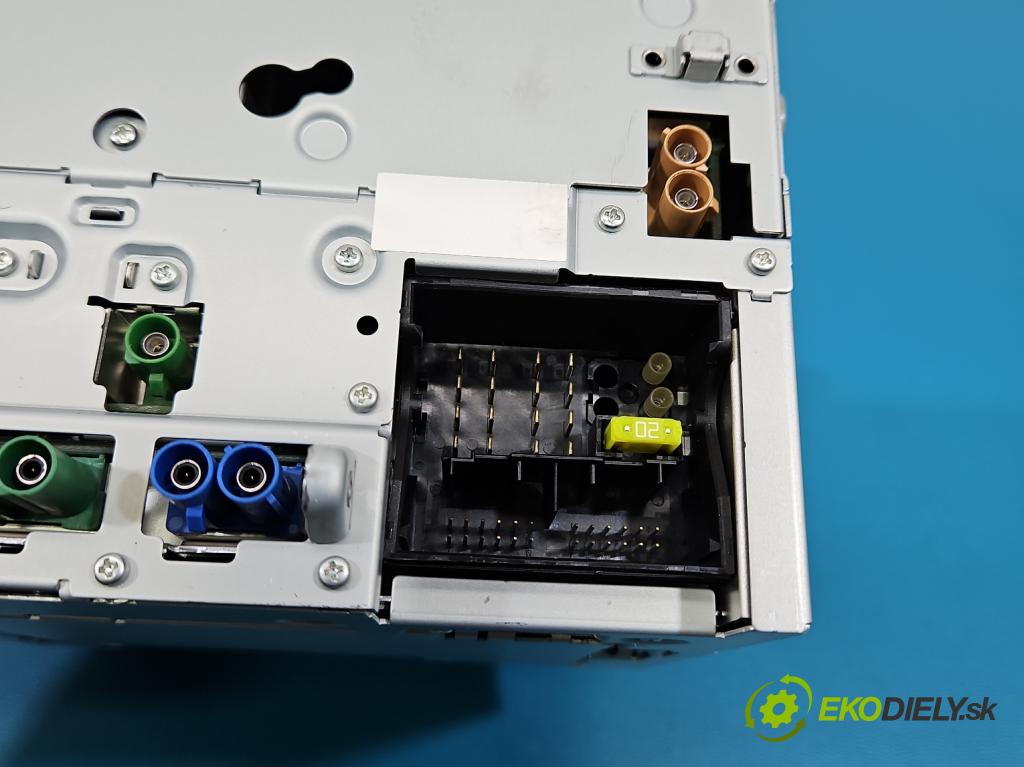 Mercedes GL II X166 2012-2015 4.7 V8 278928 340KM: automatic 250 kW 4663 cm3 5- Radio originál A1669000109