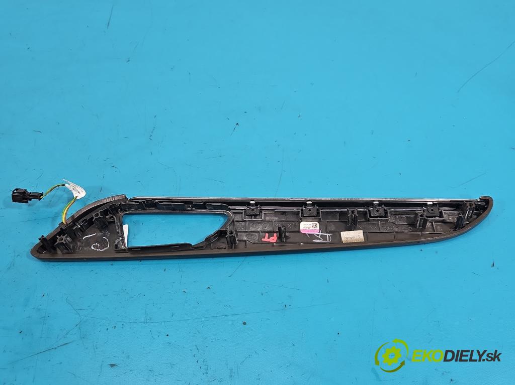 Mercedes GL II X166 2012-2015 4.7 V8 278928 340KM: automatic 250 kW 4663 cm3 5- lišta ozdobná vnitŕní: A1667301222