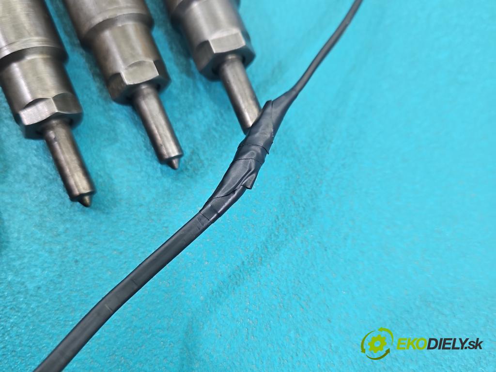 Vw Transporter T4 1990-2003 2.5 tdi 102 HP manual 75 kW 2461 cm3 5- vstrek 074130202P (Vstrekovač paliva)