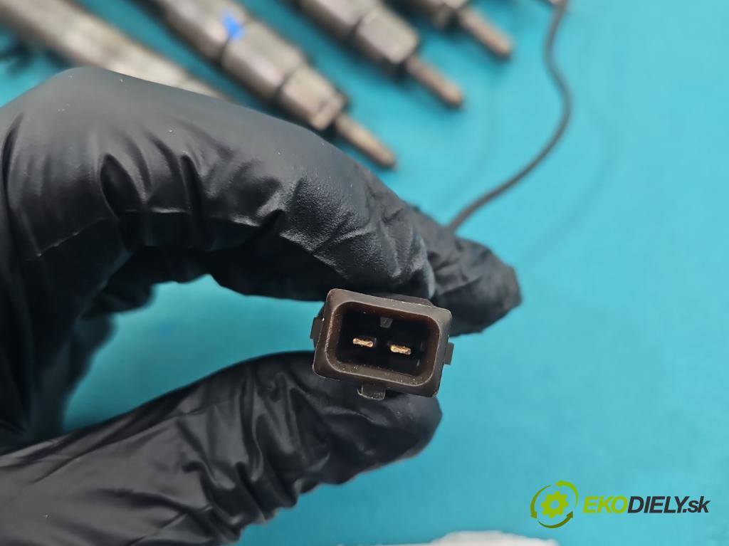 Vw Transporter T4 1990-2003 2.5 tdi 102 HP manual 75 kW 2461 cm3 5- vstrek 074130202P (Vstrekovač paliva)