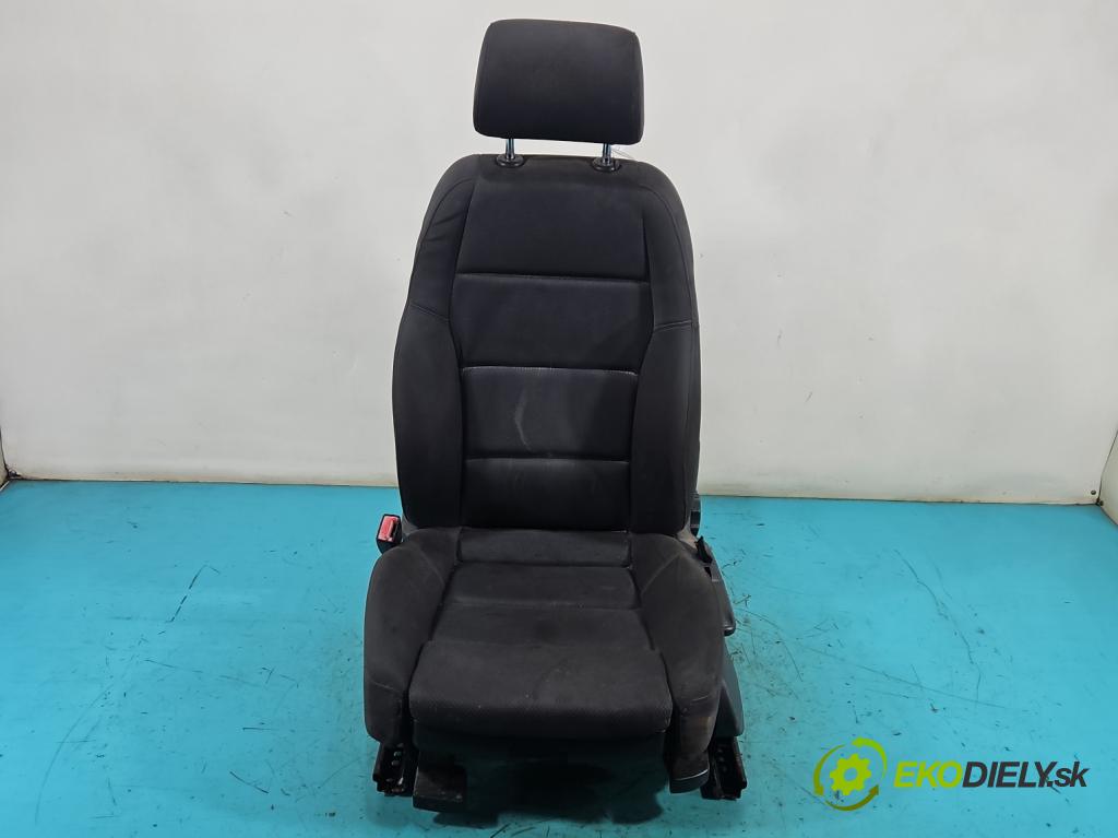 Audi A4 B6 2000-2004 2.5 tdi BFC 163 hp manual 120 kW 2496 cm3 5- Sedadlo levý  (Sedadlo)