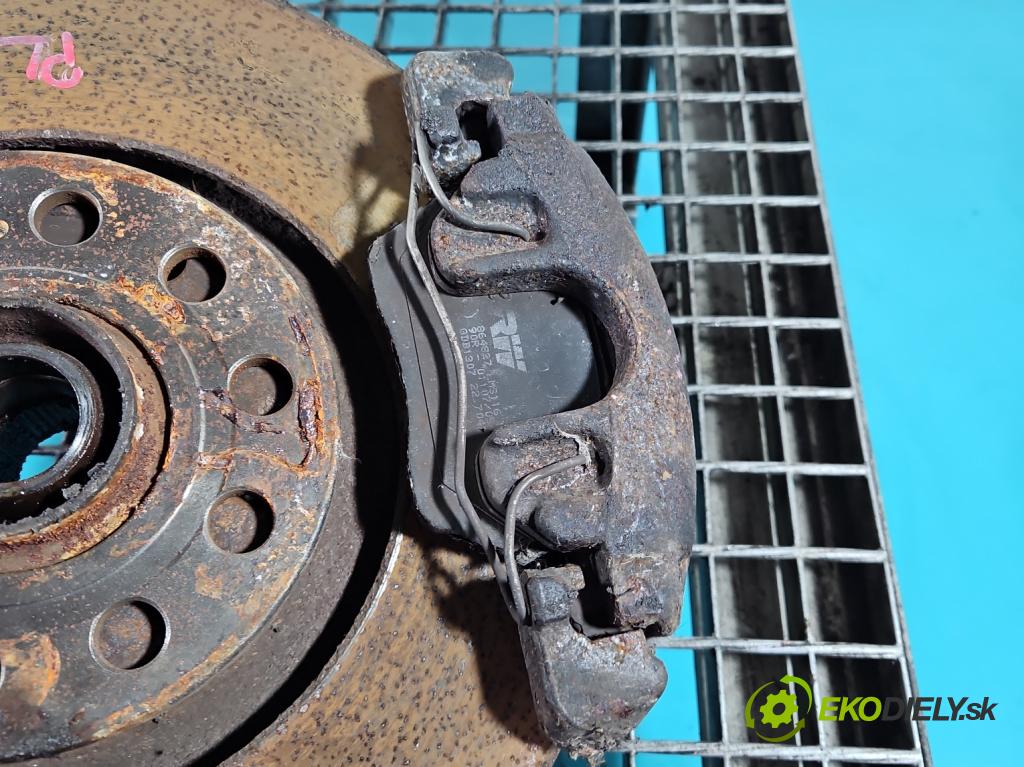 Audi A4 B6 2000-2004 2.5 tdi BFC 163 HP manual 120 kW 2496 cm3 5- brzdič predné ľavý  (Kľučka dverí ostatné)