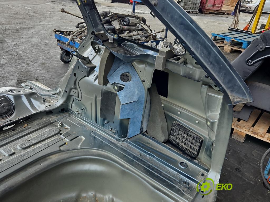 Skoda Octavia III 2013- 1.5 TSI 150 HP manual 110 kW 1498 cm3 5- blatník zadné pravý