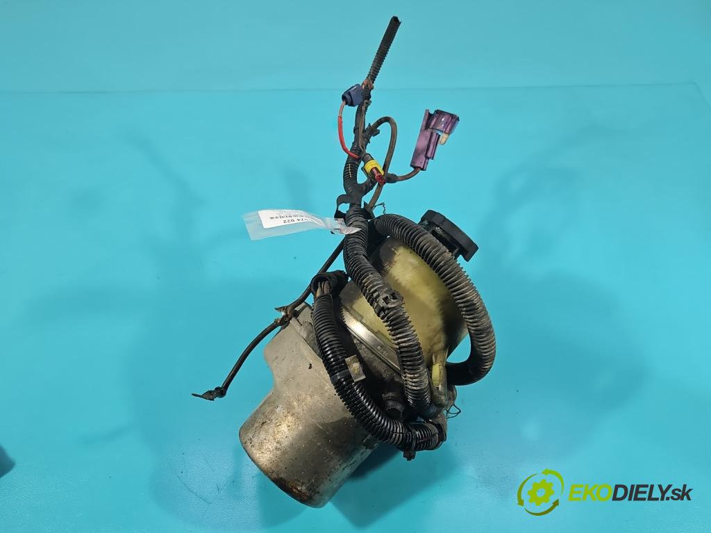 Opel Zafira A 1999-2005 1.8 16V 125 hp manual 92 kW 1796 cm3 5- čerpadlo posilovač  (Servočerpadlo)