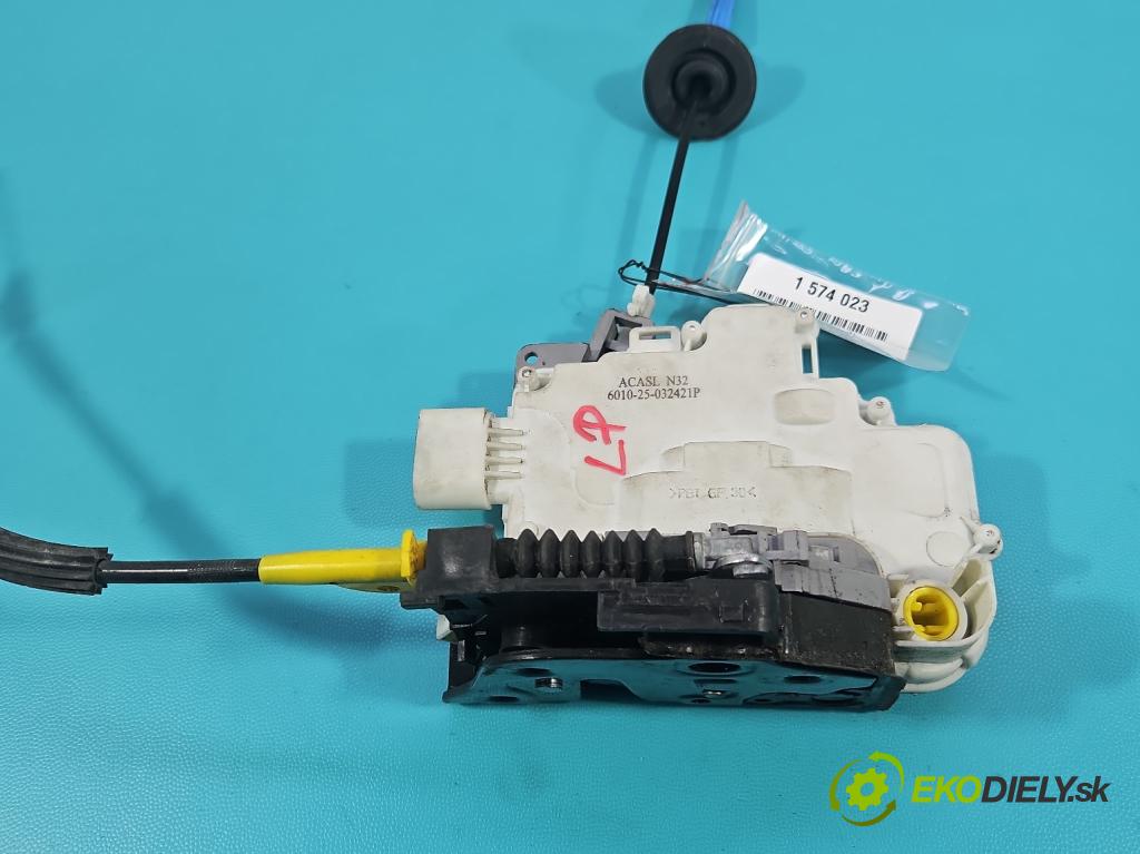 Audi A4 B8 2007-2015 1.8 TFSI 160 HP manual 118 kW 1798 cm3 5- zámok predné ľavý