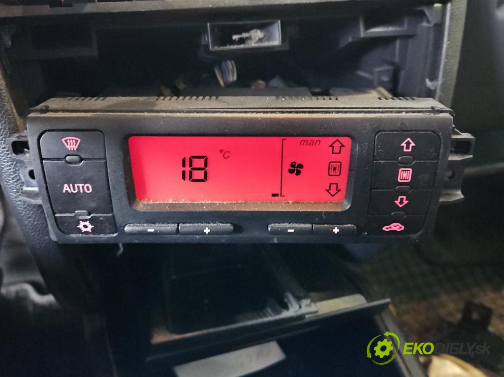 Seat Toledo II 1998-2004 1.6 SR 101 hp manual 74 kW 1595 cm3 4- palubní deska panel topení 1M0820043D