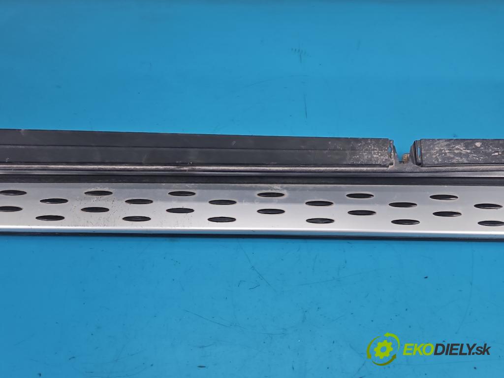 Mercedes GL II X166 2012-2015 4.7 V8 278928 340KM: automatic 250 kW 4663 cm3 5- lišta práh: ľavé A1666980025 (Lišta prahová)