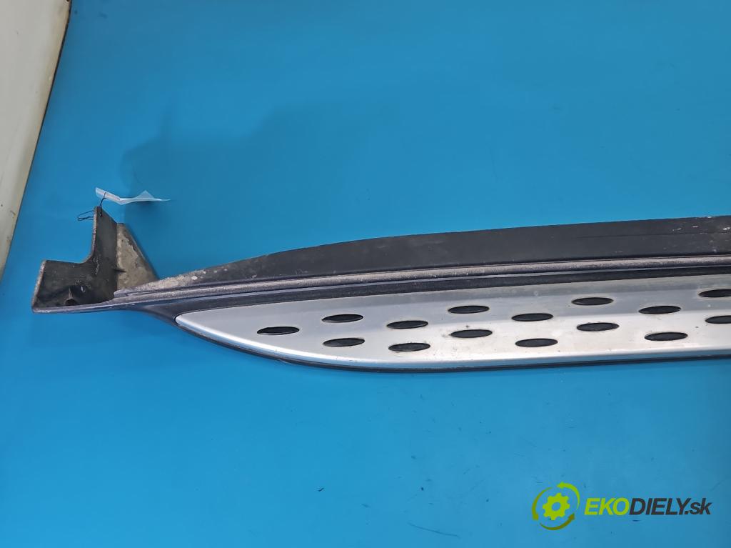 Mercedes GL II X166 2012-2015 4.7 V8 278928 340KM: automatic 250 kW 4663 cm3 5- lišta práh: pravé A1666980525 (Lišta prahová)