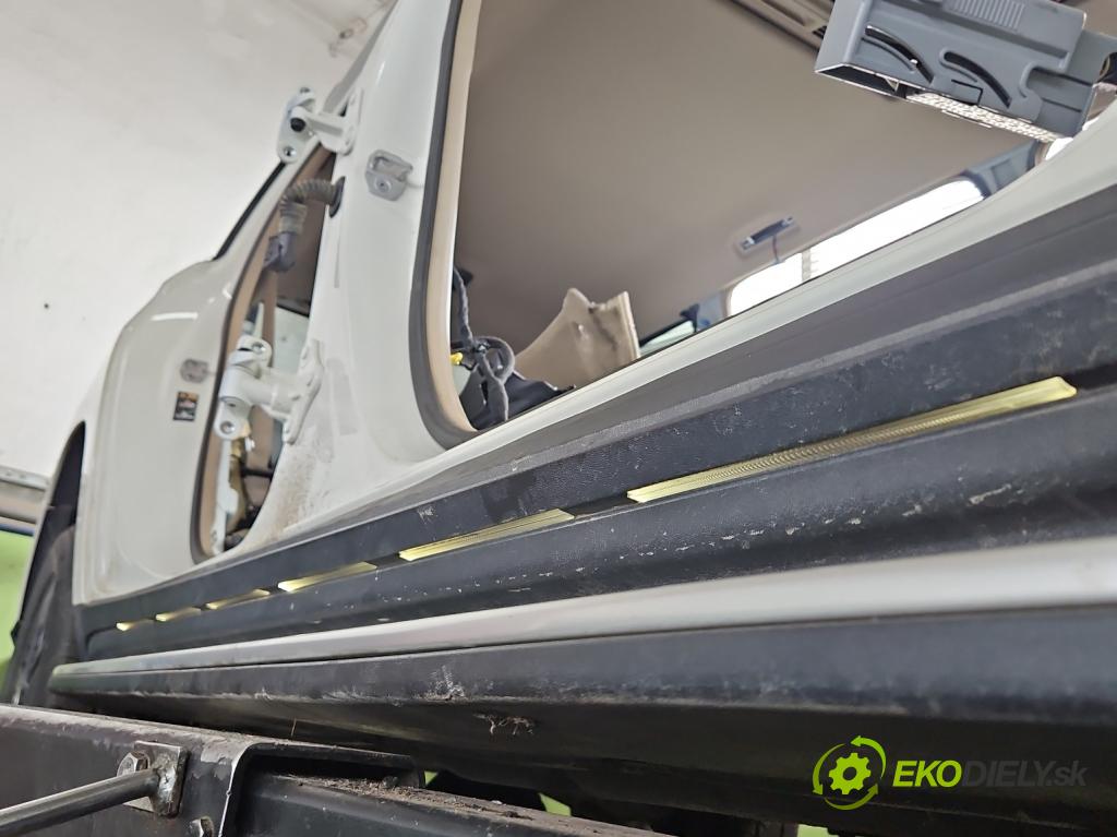 Mercedes GL II X166 2012-2015 4.7 V8 278928 340KM: automatic 250 kW 4663 cm3 5- lišta práh: pravé A1666980525 (Lišta prahová)