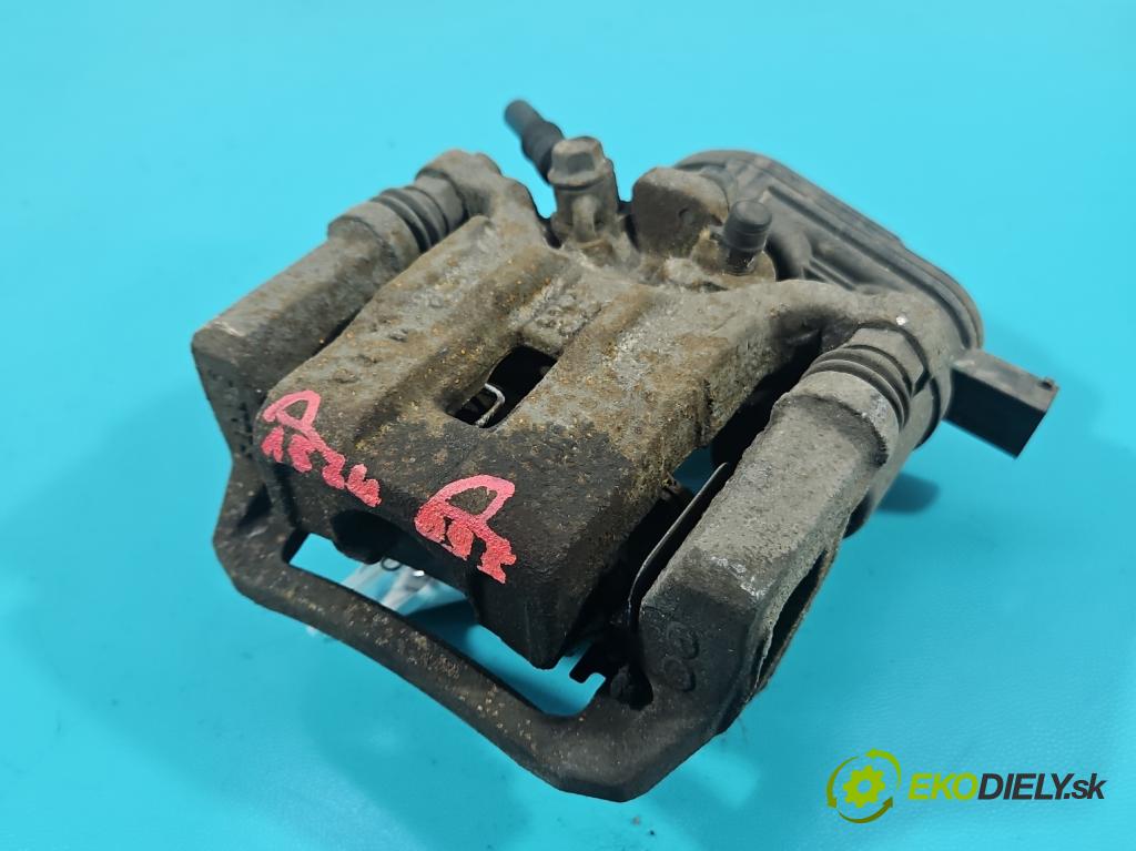 Kia Optima IV 2015-2020 1.6 T-GDI 180 hp automatic 132.4 kW 1591 cm3 4- brzdič zadní pravý  (Klika dveří ostatní)