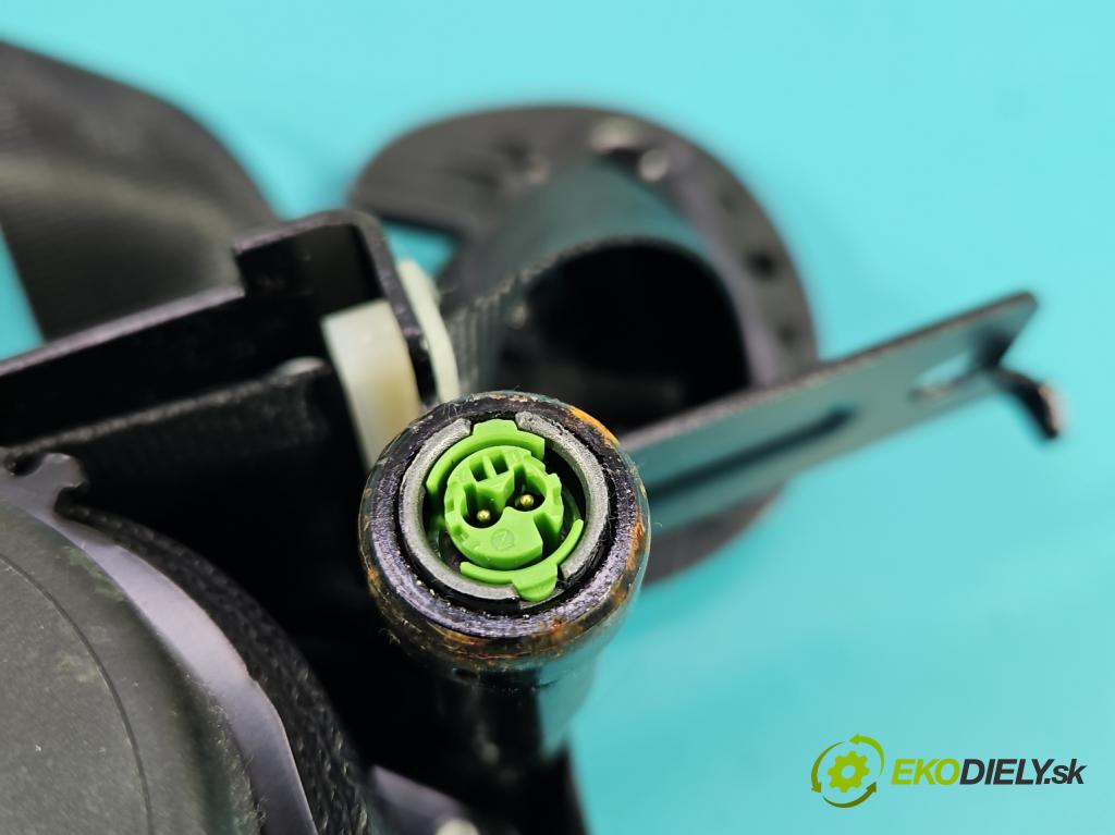 Kia Optima IV 2015-2020 1.6 T-GDI: 180 HP automatic 132.4 kW 1591 cm3 4- pas bezpečnosť: predné pravý 88820-D4100