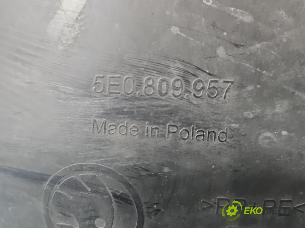 Skoda Octavia III 2013- 1.5 TSI 150 HP manual 110 kW 1498 cm3 5- Blatník: predné ľavé 5E0809957