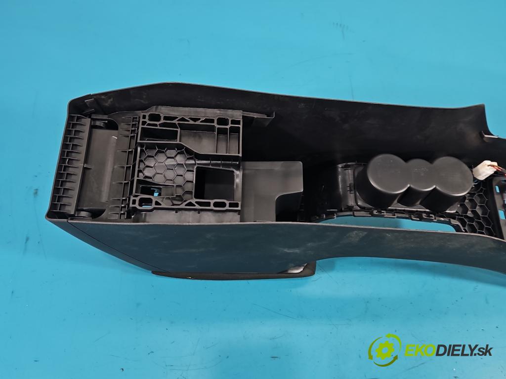 Skoda Octavia III 2013- 1.5 TSI 150 HP manual 110 kW 1498 cm3 5- operadlo 5E1863241 (Lakťová opierka)