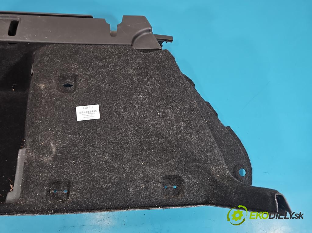 Skoda Octavia III 2013- 1.5 TSI 150 HP manual 110 kW 1498 cm3 5- Čalounictví: kufra: ľavé 5E9867427BE