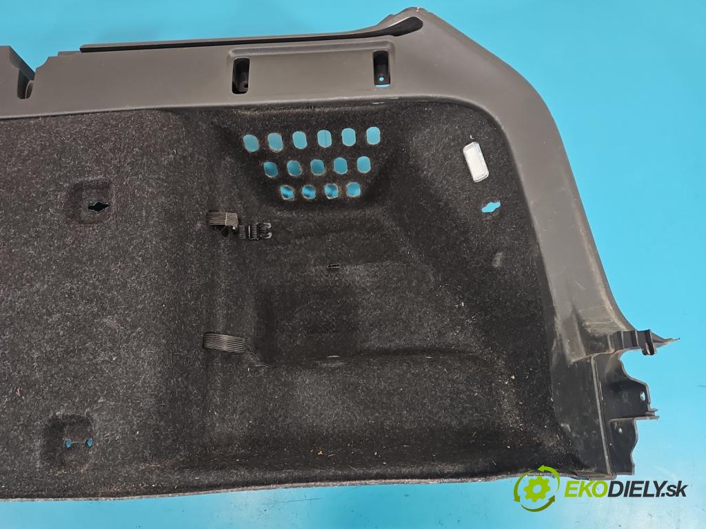 Skoda Octavia III 2013- 1.5 TSI 150 hp manual 110 kW 1498 cm3 5- Tapacír: kufra: pravé 5E9867428AP