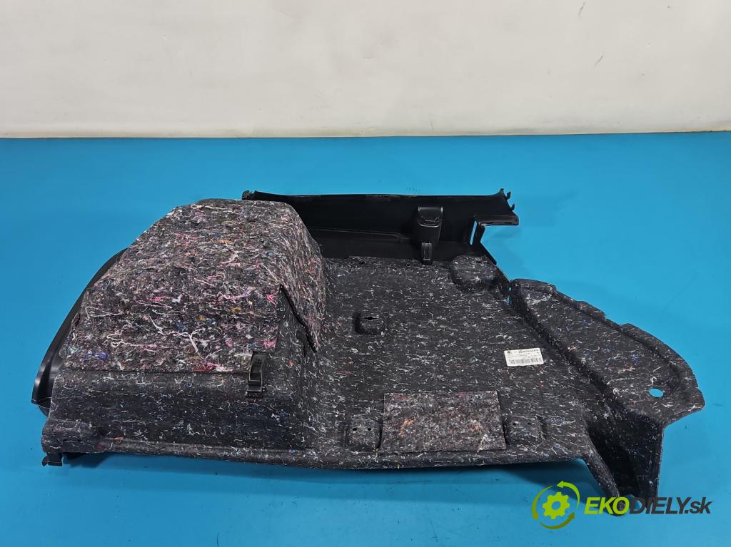 Skoda Octavia III 2013- 1.5 TSI 150 hp manual 110 kW 1498 cm3 5- Tapacír: kufra: pravé 5E9867428AP