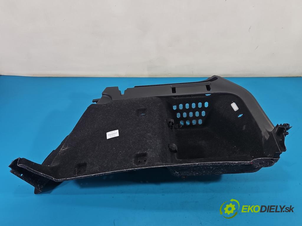 Skoda Octavia III 2013- 1.5 TSI 150 hp manual 110 kW 1498 cm3 5- Tapacír: kufra: pravé 5E9867428AP