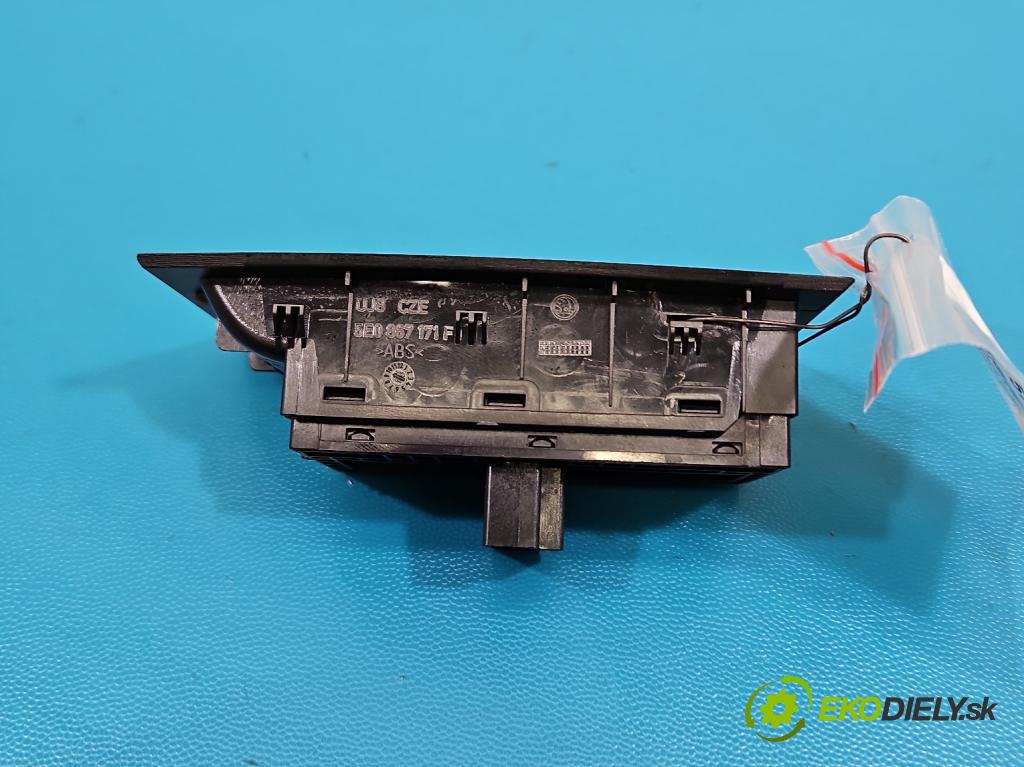 Skoda Octavia III 2013- 1.5 TSI 150 hp manual 110 kW 1498 cm3 5- Přepínač oken zpětných zrcátek 5E0959857A