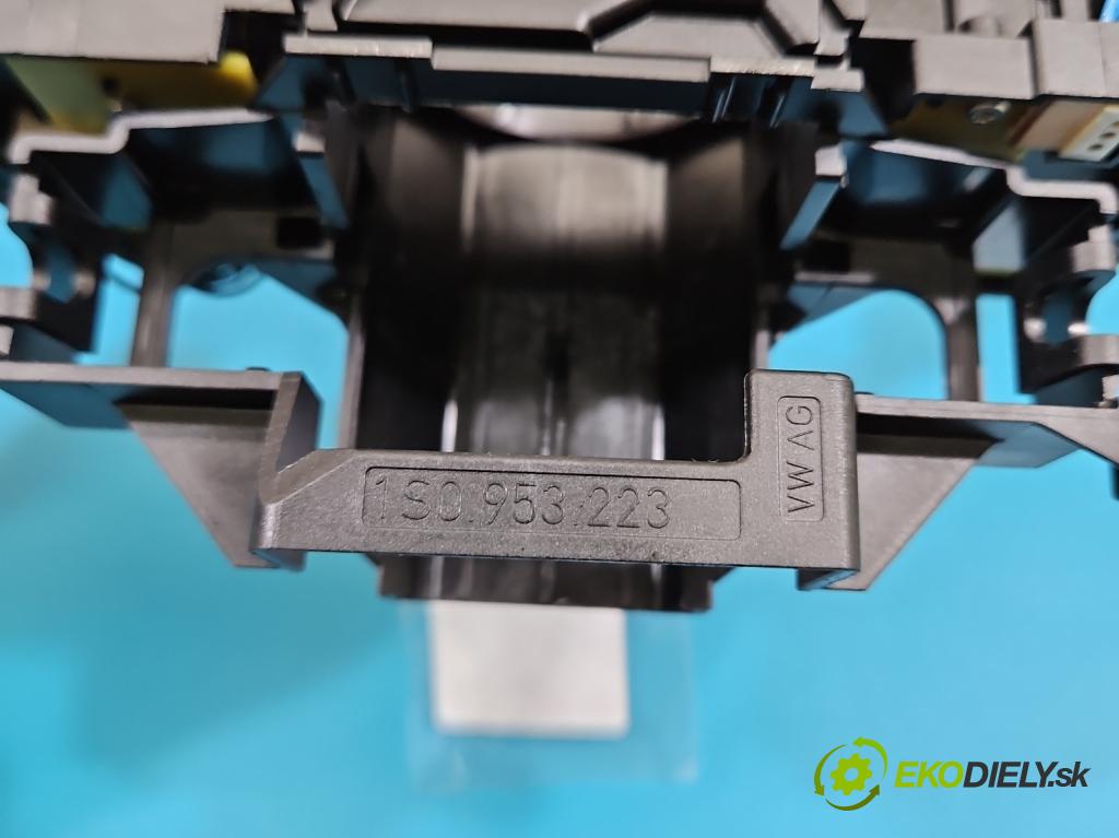 Skoda Octavia III 2013- 1.5 TSI 150 HP manual 110 kW 1498 cm3 5- prepínač komplex: 5Q1953507B (Prepínacie páčky pod volantom)