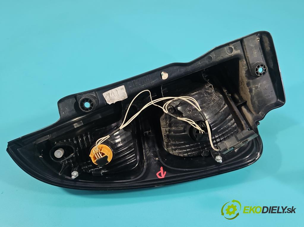 Citroen C3 Picasso 2008-2017 1.6 hdi 109 HP manual 80 kW 1560 cm3 5- svetlo / reflektor zadné pravé 89089253 (Kľučka dverí ostatné)