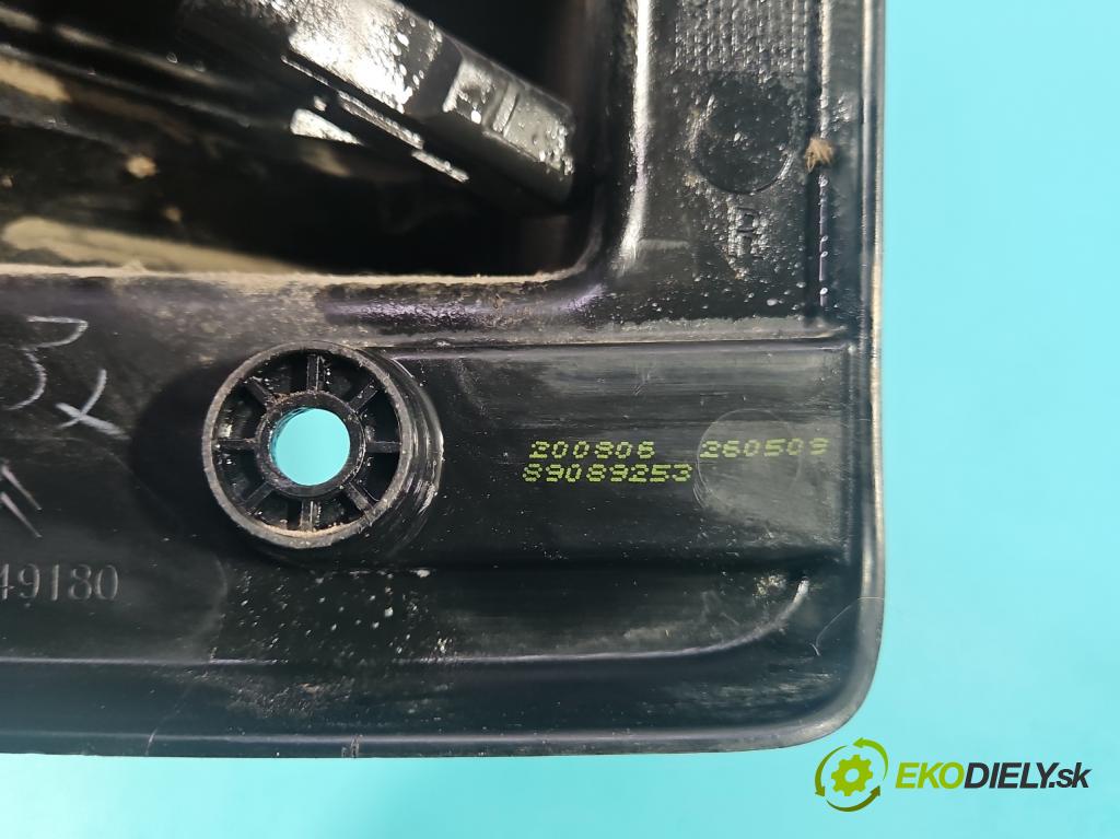 Citroen C3 Picasso 2008-2017 1.6 hdi 109 HP manual 80 kW 1560 cm3 5- svetlo / reflektor zadné pravé 89089253 (Kľučka dverí ostatné)