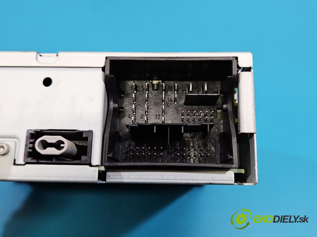 Skoda Octavia III 2013- 1.5 TSI 150 hp manual 110 kW 1498 cm3 5- Navigace: čtečka 565035840