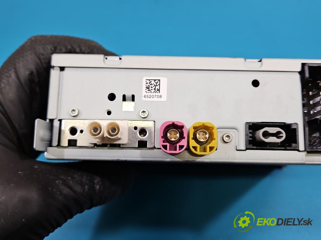 Skoda Octavia III 2013- 1.5 TSI 150 hp manual 110 kW 1498 cm3 5- Navigace: čtečka 565035840